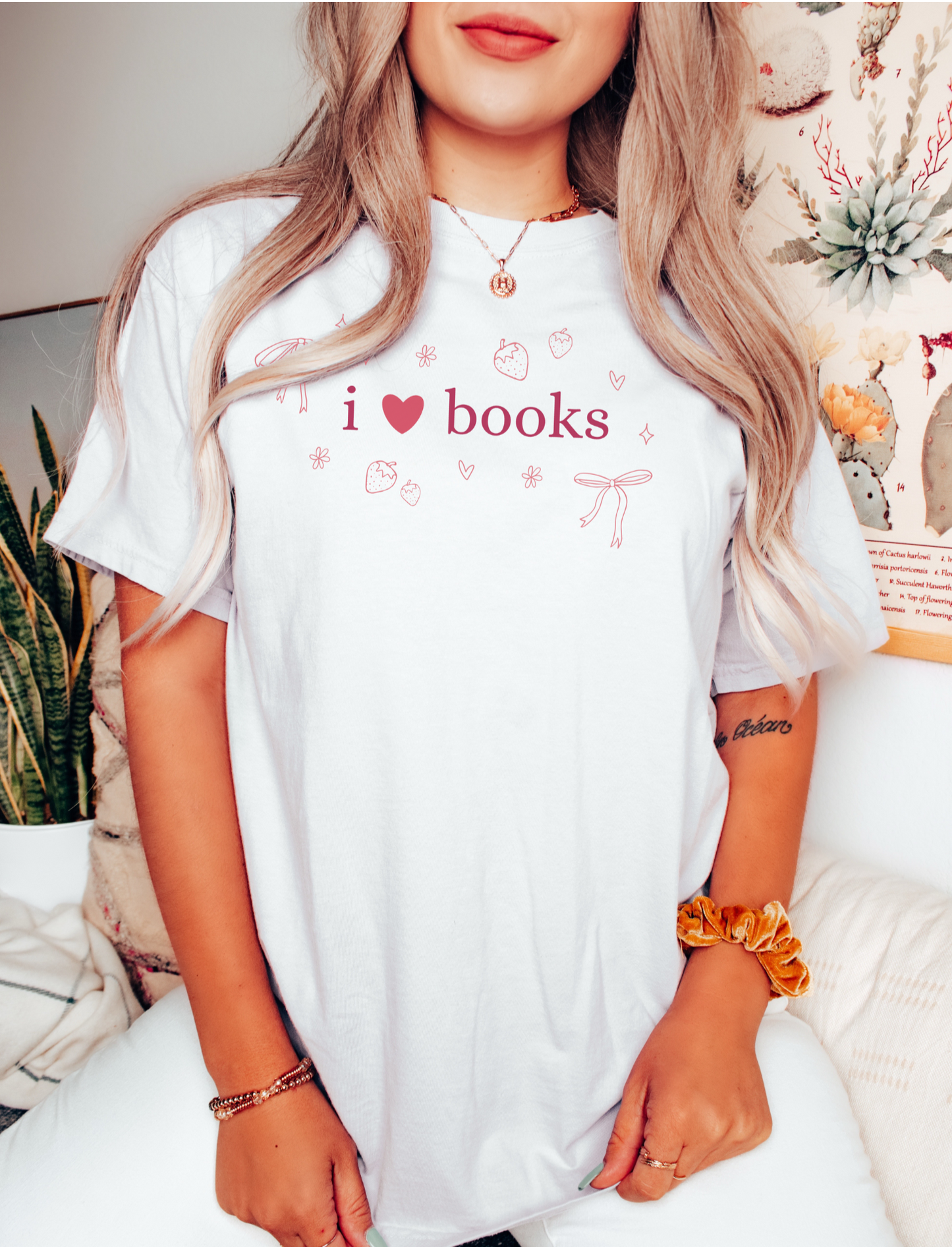 I <3 Books Tee