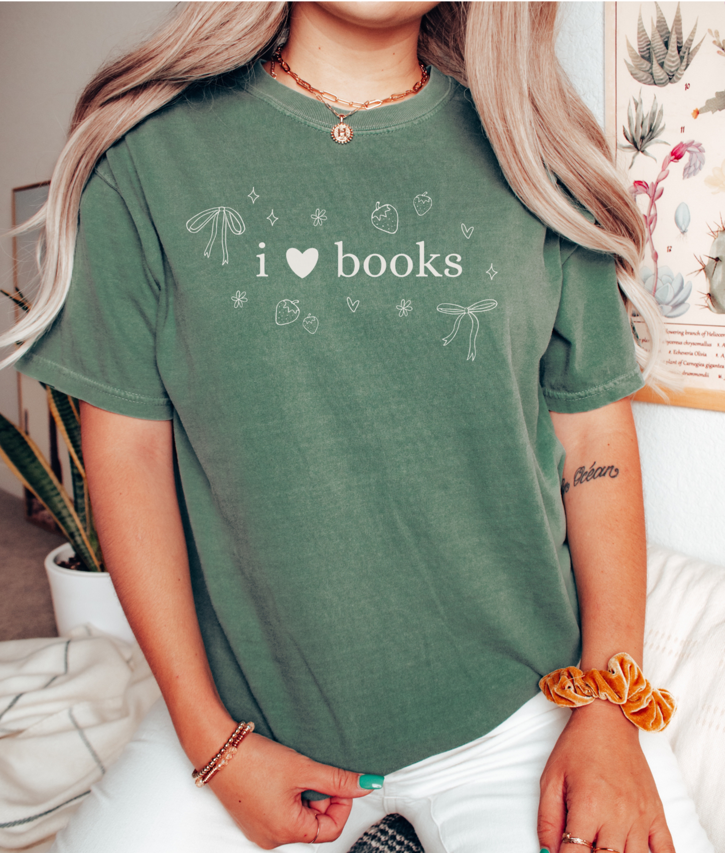 I <3 Books Tee