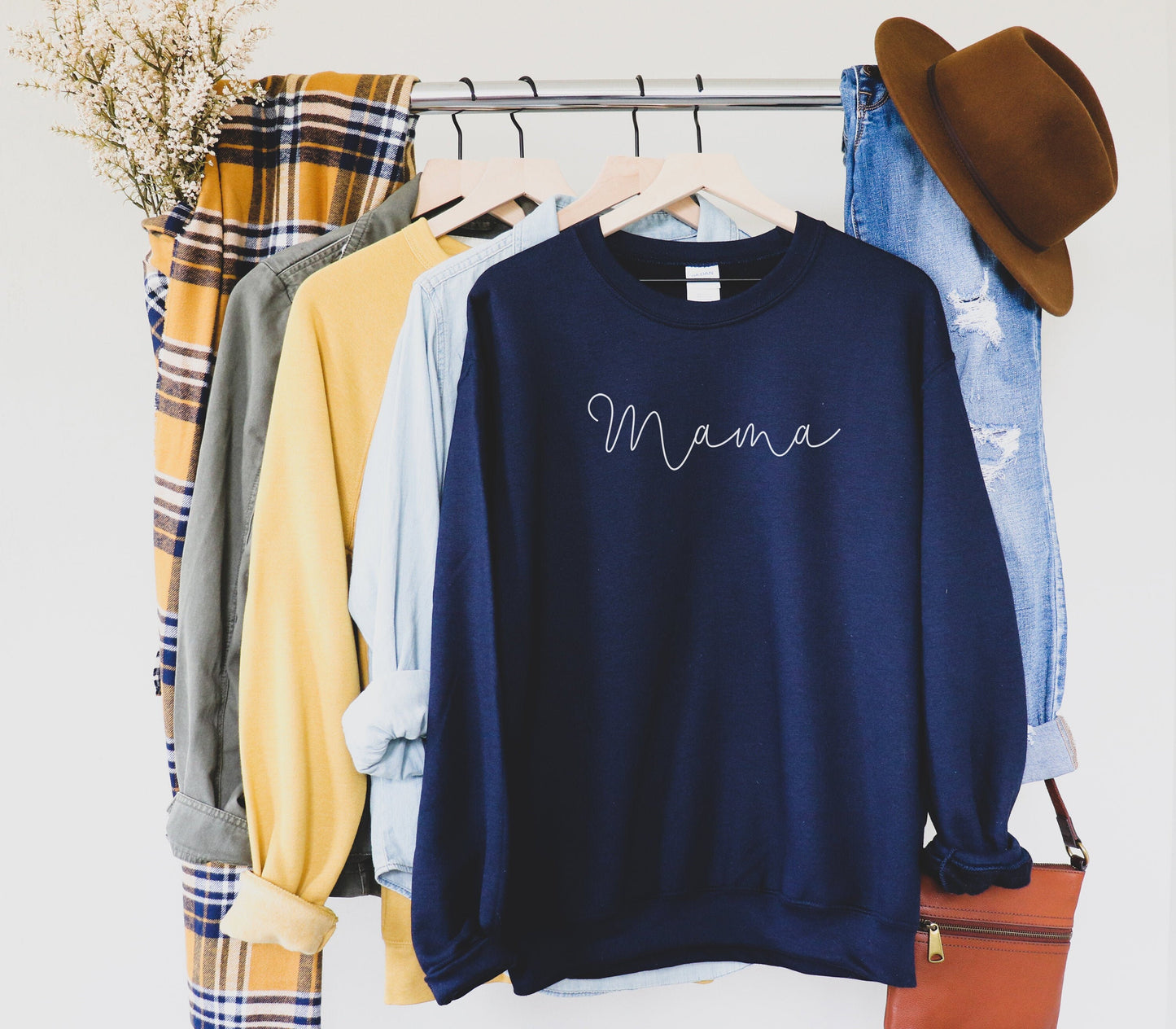 Mama Sweatshirt, Mama Crewneck, Gift for Mom, Mothers Day Present, Mama Shirt, Gift for New Mom, Baby Shower, Pregnancy Gift