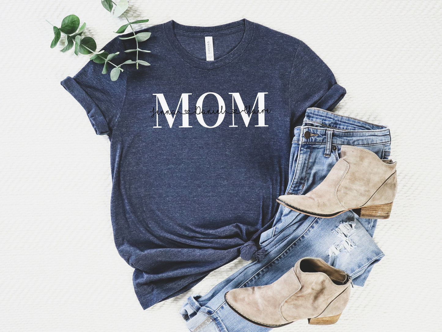 Personalized Mom Shirt, Gift for Mom, T-Shirt with Kids Names, Custom Mama Tee, Birthday Present for Mom with Children's Names