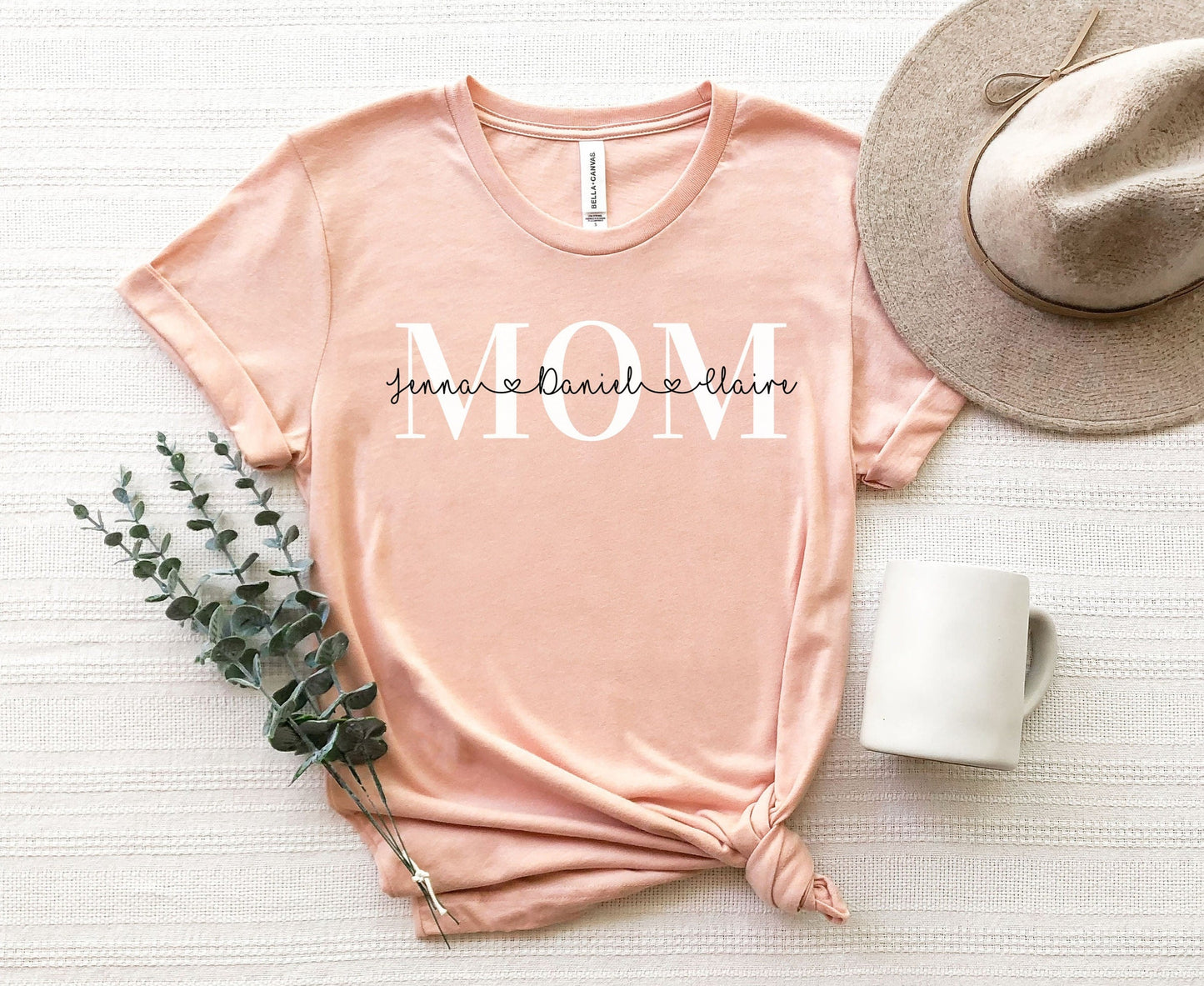 Personalized Mom Shirt, Gift for Mom, T-Shirt with Kids Names, Custom Mama Tee, Birthday Present for Mom with Children's Names