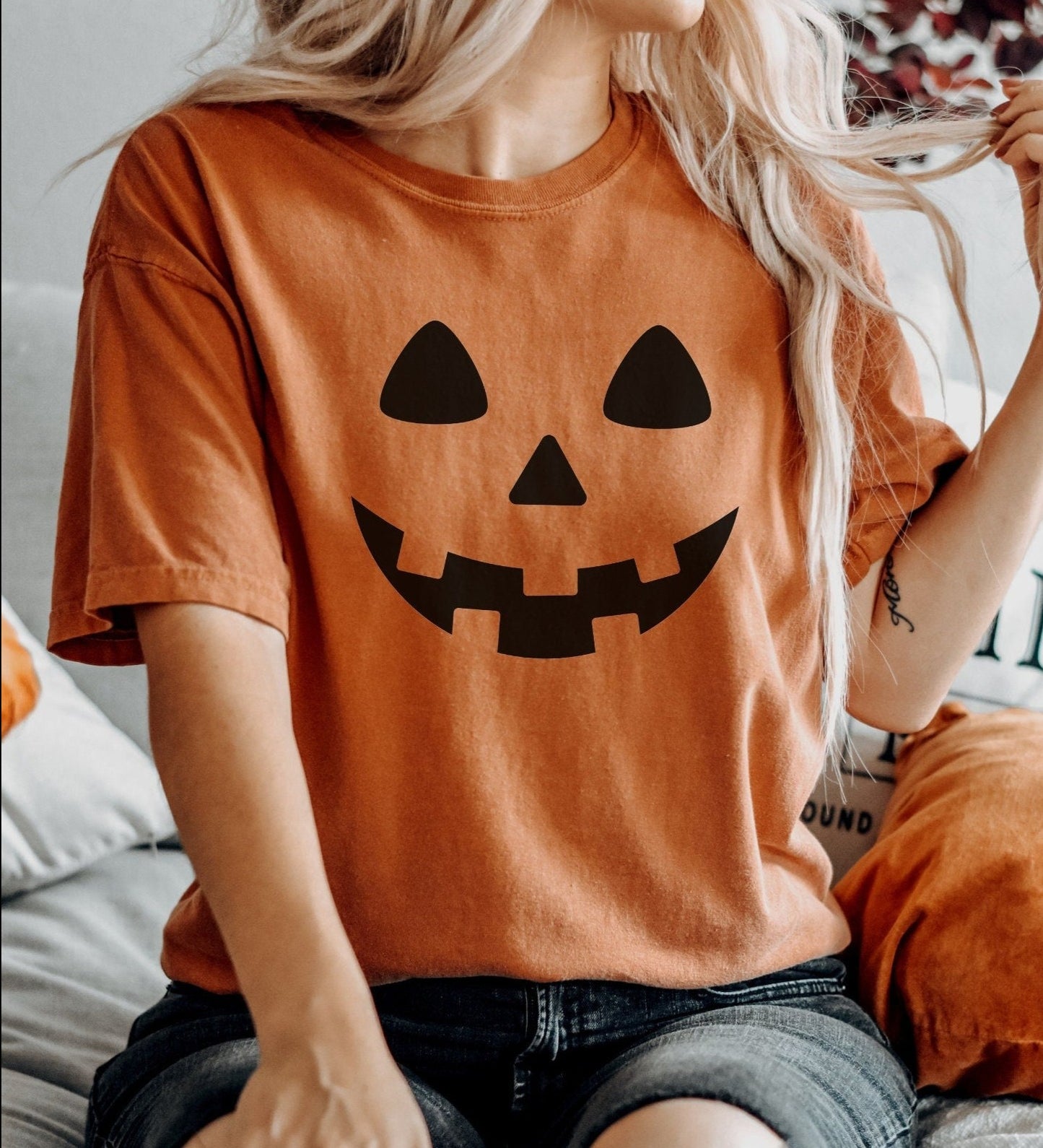 Halloween Shirt Comfort Colors®, Pumpkin Face Tee for Women, Cute Spooky Season Clothing, Funny Jack O Lantern T-Shirt, Halloween Party