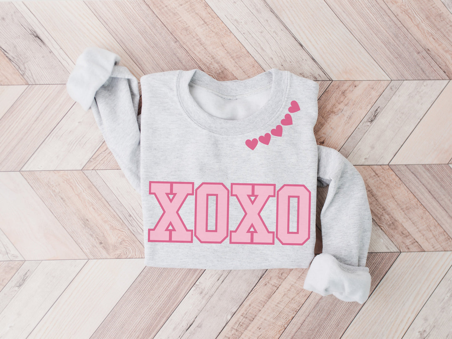 Valentine's Sweatshirt, XOXO Sweater, Collar Hearts, Cute Valentine's Day Crewneck, Teacher Valentine's Shirt, Mom Valentine's