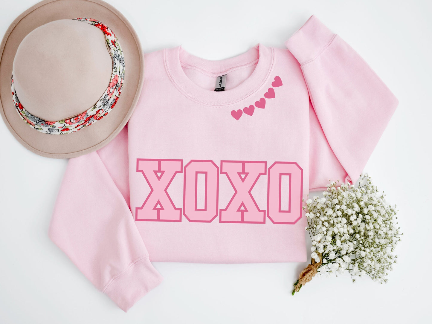 Valentine's Sweatshirt, XOXO Sweater, Collar Hearts, Cute Valentine's Day Crewneck, Teacher Valentine's Shirt, Mom Valentine's