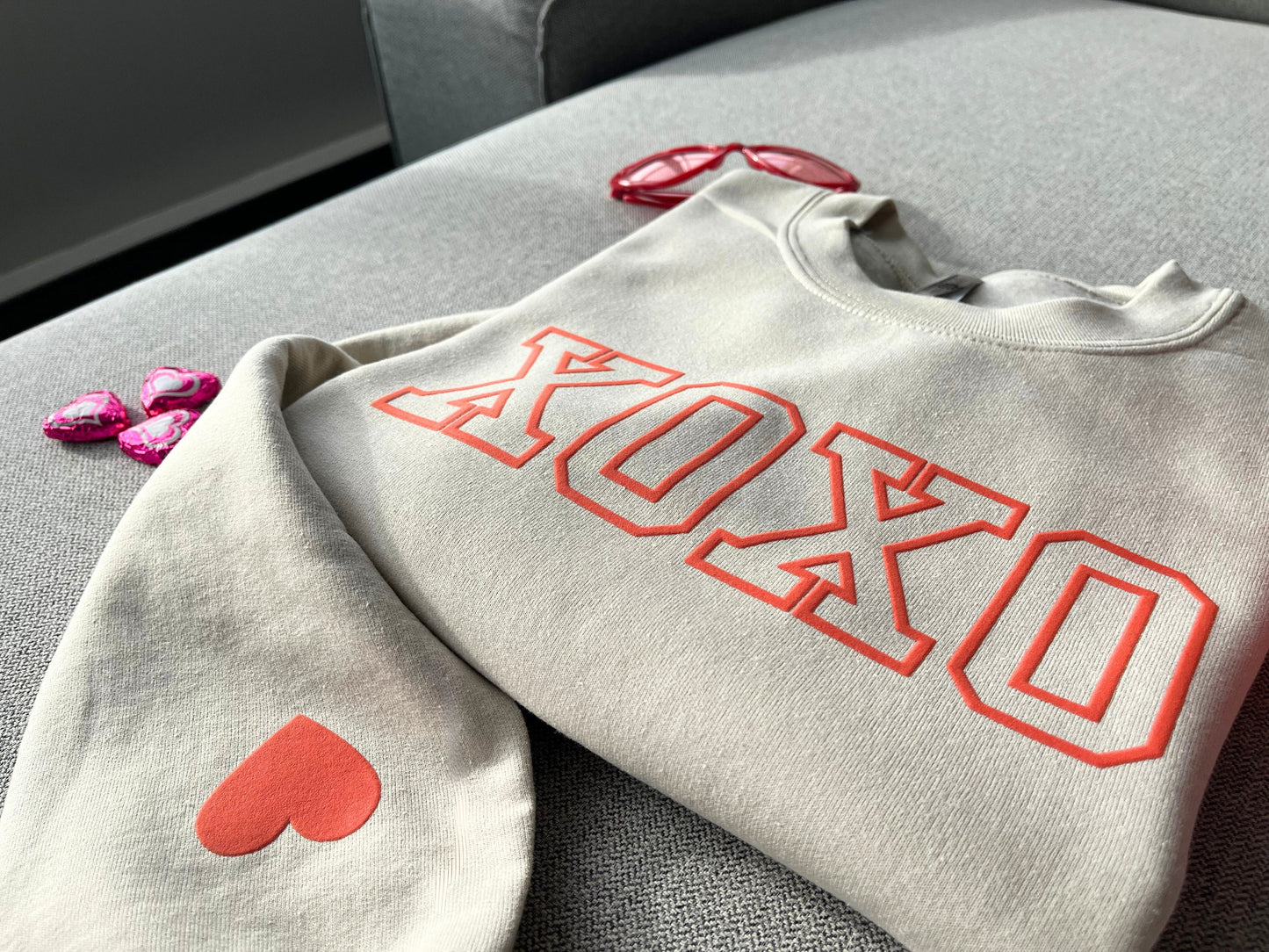 Valentine's Sweatshirt, Puff Print Valentine's Day Sweater, Heart on Sleeve, Cute XOXO Crewneck, Gift for Her, XOXO Shirt