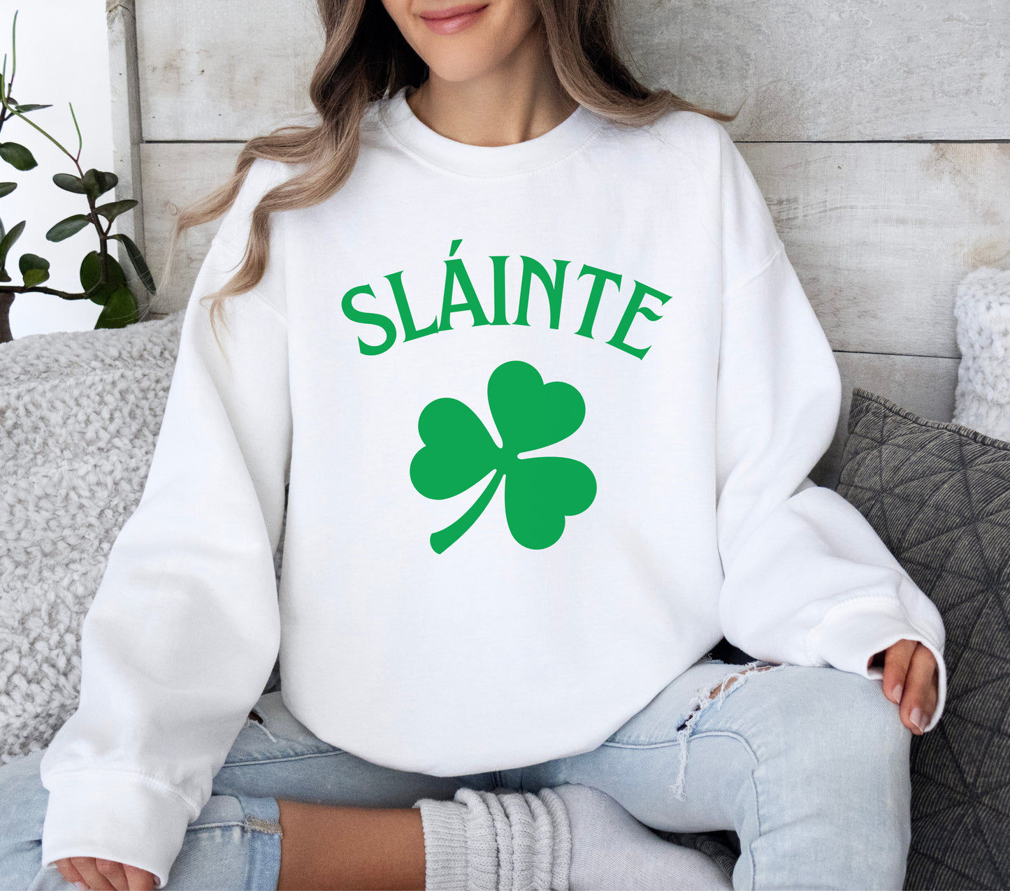 St Patricks Day Shirt, Slainte Sweatshirt, Shamrock Crewneck, Lucky Sweatshirt, Slainte Tee, Irish Clover Sweater, Saint Patricks Day Gift